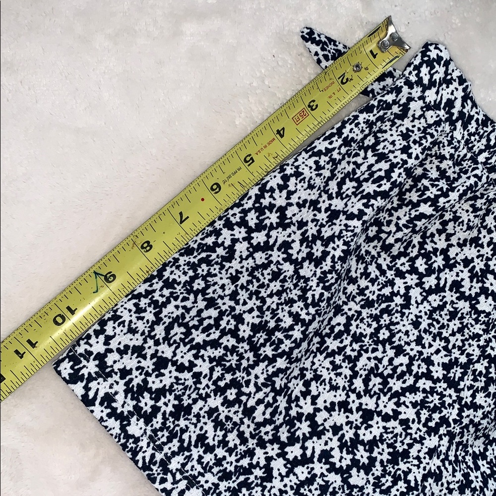 Zara Navy & White Wrap Skort 8 EUC Shorts Elastic Waist - Picture 5 of 9